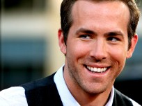 Ryan Reynolds Dishes on "Green Lantern, "X-Men" Roles