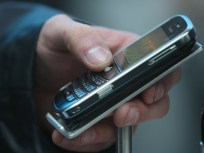 Houston Flight Delayed by Hours Over Cell Phone Call
