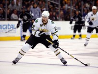 Neal's Rebound Goal Gives Stars a Win