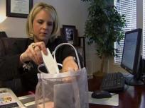 Women Flocking to Mary Kay