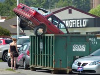 Perry, Hutch Agree on One Thing - No Cash for Clunkers