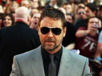 Crowe Flies Off Handle, Banned From Brit Pub: Report