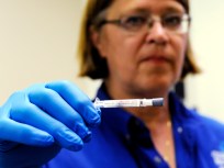 Dallas, Tarrant Counties to Begin Swine Flu Vaccinations