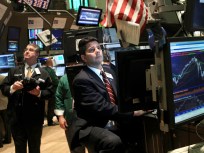 Economists Project Slow Recovery Into Next Year