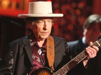 Bob Who? Dylan Gets Treated Like a Commoner
