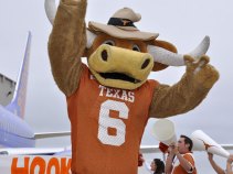Texas-OU Plane Pull
