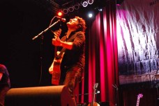 Deals & Discounts: Free Concert Tonight