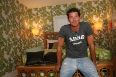 Injured Dallas Officer Next "Extreme Makeover" Star