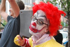 Andy Dick Not Lovin' "McCruelty"