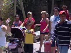 Big Crowds Swarm Zoo for $1 Specials