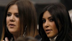Khloé and Kim Cheer on Mavs