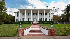 Dallas Mansion a Sweet 16 Birthday Present