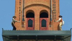 Clock Tower's Gunfight Comes Alive