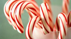 Police: Woman Stabs Man's Eye With Candy Cane