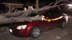 Strong Winds Blow Through North Texas