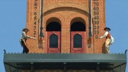 Clock Tower's Gunfight Comes Alive