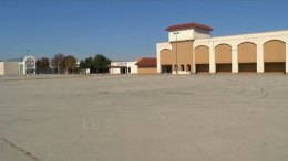 Six Flags Mall Returns as Plaza Central