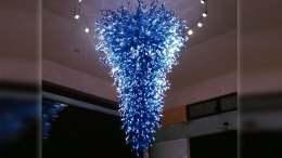 Chihuly Chandelier to be Auctioned for Stanford Victims