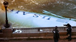 Pilot's Final Call: "We're Gonna Be In The Hudson"