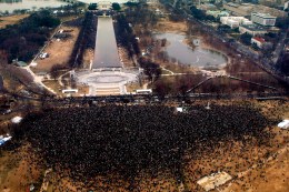 Thousands Flock to Lincoln Memorial Concert