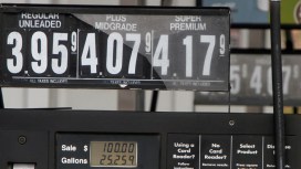Consumer Confidence Rises, Gas Prices Fall: Survey