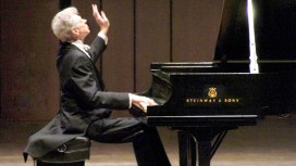 Christie's Auctioning Items from Texan Pianist