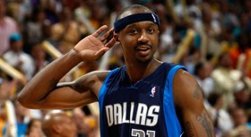 JET Leads Mavs Past Memphis