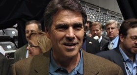 Gov. Perry Loses CWS Bet to LA Gov