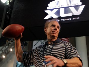 Captain Comeback Offers to QB