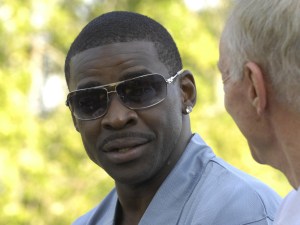 Irvin Would Trade Three Super Bowls, HOF Bust For Perfection