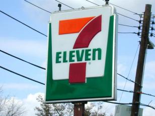 7-Eleven Rallies Customers Against Card Fees