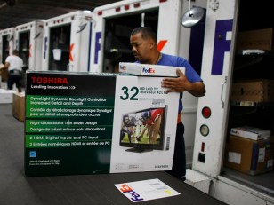 Burglar Signs for TV Delivery, Steals It