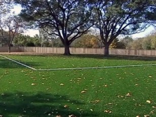 Dallas Says Empty Lot Can't Turn into Field of Dreams