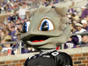 SMU Will See WSU New QB on Saturday