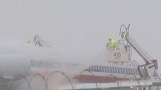 Stranded Passengers Spend Christmas Night at DFW Airport