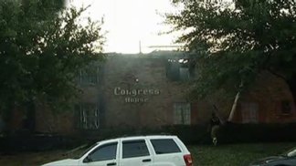 Early-Morning Fire Destroys Dallas Apartments