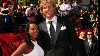 Dirk, Mavs Win Big at ESPYs