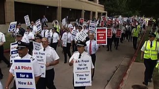 AA, Pilots Close to Deal, Protest Planned