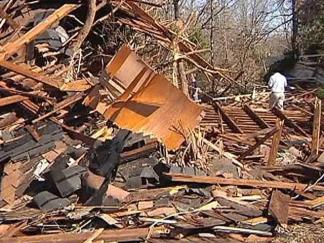 NWS Investigators Survey Storm Damage