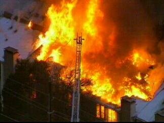 Fire Rips Through Dallas Apartment Building