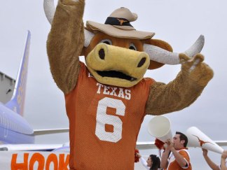 Texas-OU Plane Pull