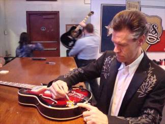 Celebrity-Signed Guitars Stolen