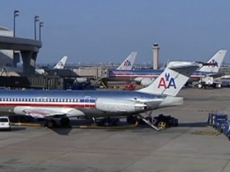 AA, Flight Attendants End Talks With No Deal
