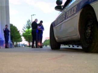 2 Women Robbed at Gunpoint in Dallas