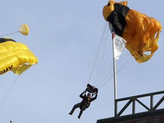 Skydiving Hang-Up
