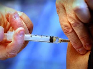 Collin County Sees H1N1 Vaccine Shortage