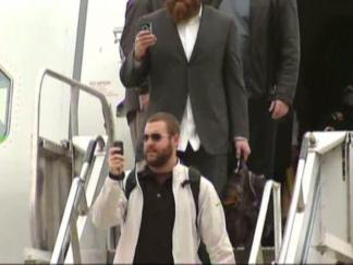 Raw Video: Steelers Arrive in DFW
