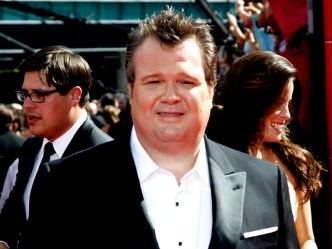 Eric Stonestreet Takes Over the Interview Spot on the Red Carpet