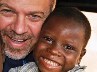 Doctor Helps Man Who Helps Others