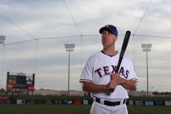 Blue Jays Smash Rangers